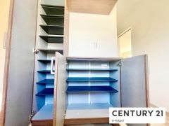 シューズボックス