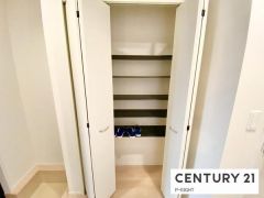 シューズボックス