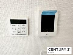 モニター付きインターホン＆給湯リモコン