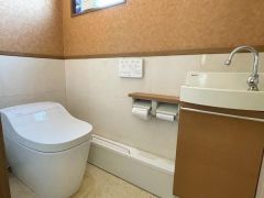 タンクレストイレ