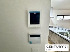 モニター付きインターホン＆給湯リモコン