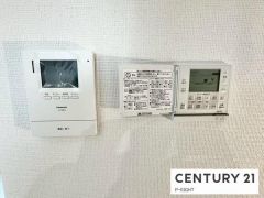 モニター付きインターホン＆床暖房リモコン