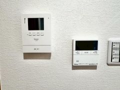 モニター付きインターホン＆給湯リモコン