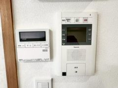 モニター付きインターホン＆給湯リモコン