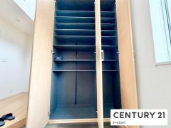 シューズボックス