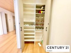 シューズボックス